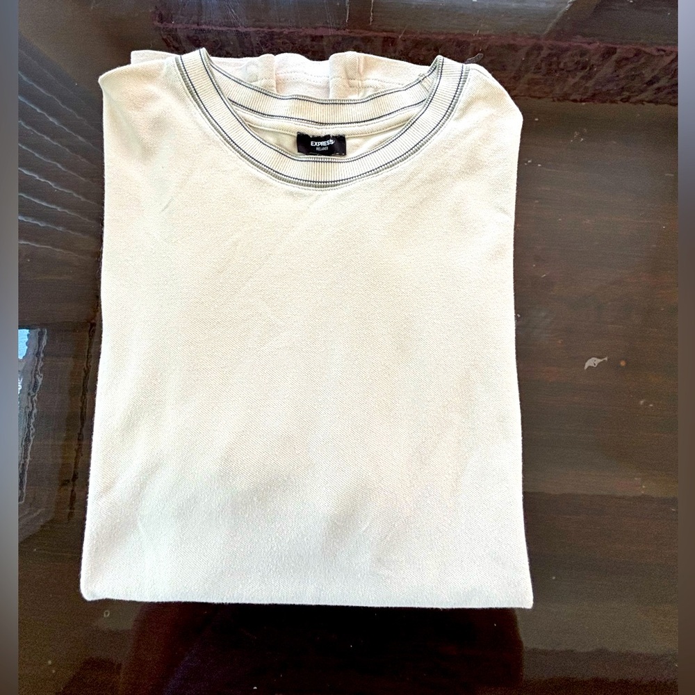 Express Beige Relaxed Fit Top for Men - Picture 3 of 10